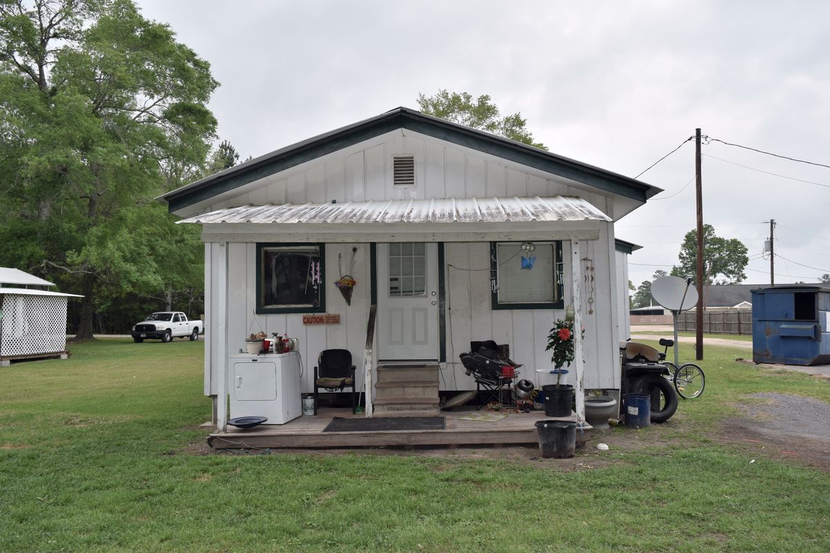 Mobile home park in Buna, TX